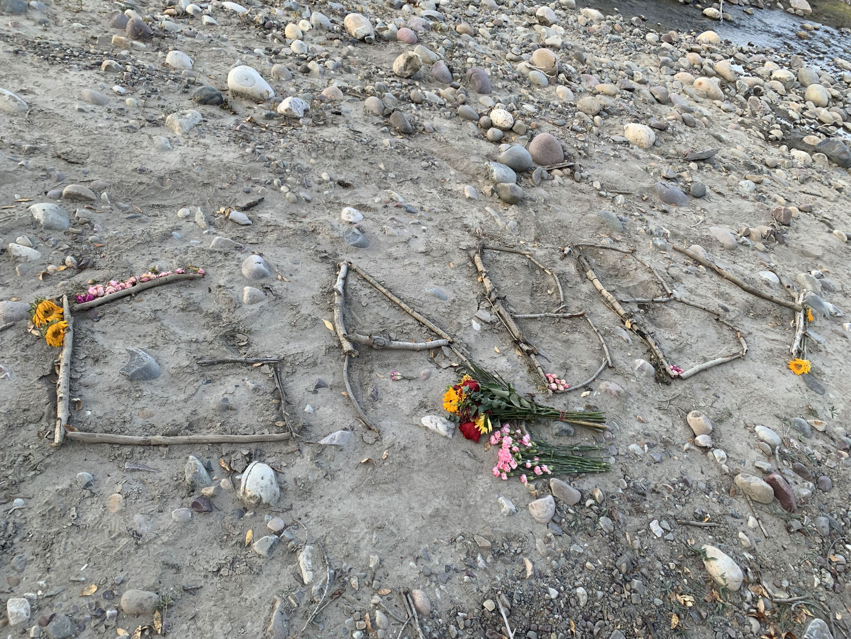 Gabrielle Petito memorial on Spread Creek